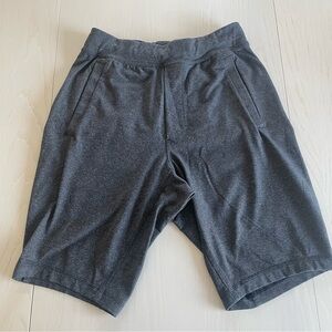 Lululemon 11" shorts Linerless N60416 (Gray) - Size M